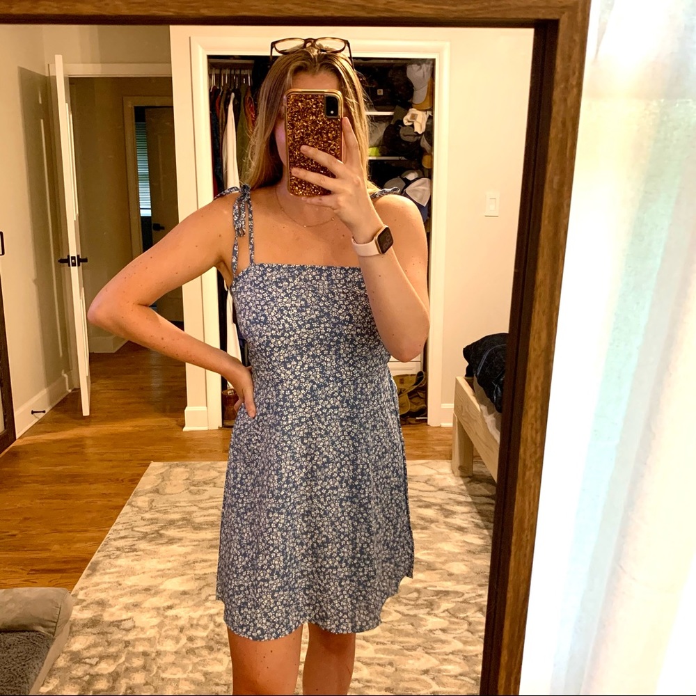 Blue flower dress size small - Picture 1 of 5